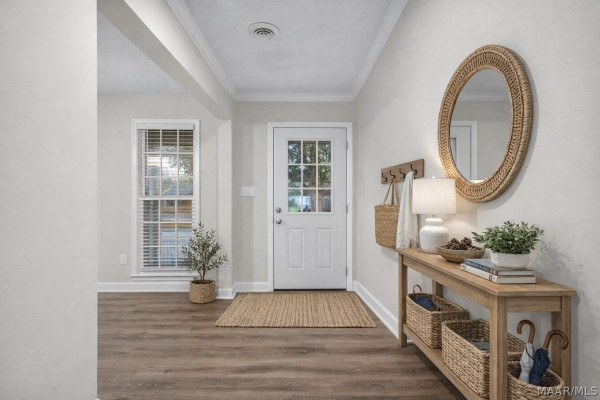 1948 COTTINGHAM Drive