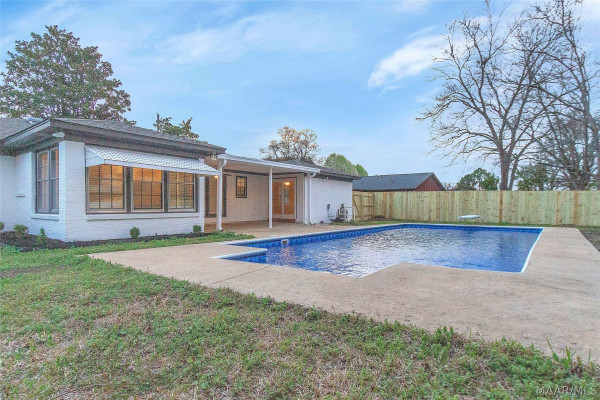 1948 COTTINGHAM Drive