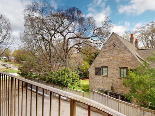 507 CLOVERDALE Road 203