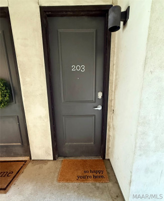 507 CLOVERDALE Road 203