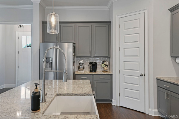 192 Forest Glen Drive