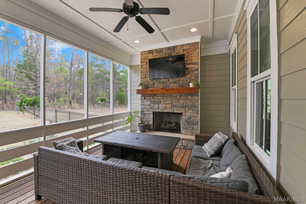 192 Forest Glen Drive