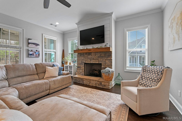 192 Forest Glen Drive