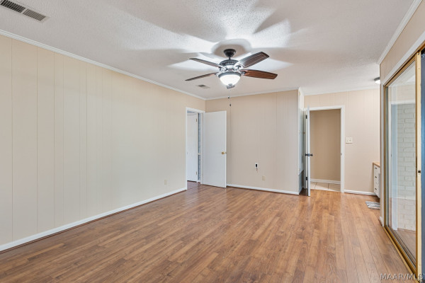 2037 Green Acres Drive