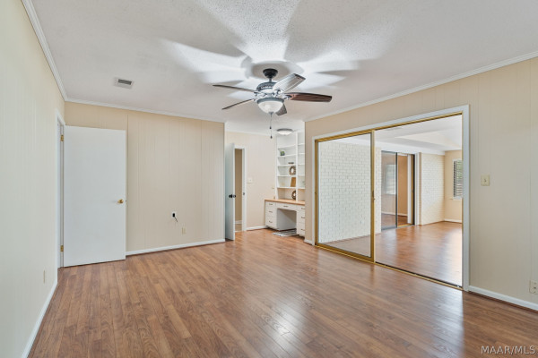 2037 Green Acres Drive