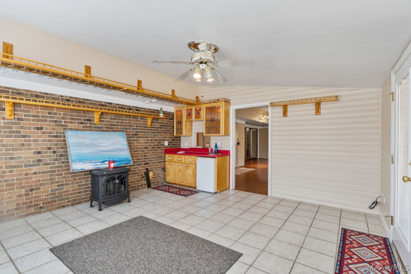 2037 Green Acres Drive