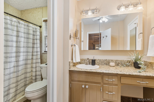 2037 Green Acres Drive