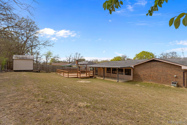 2037 Green Acres Drive