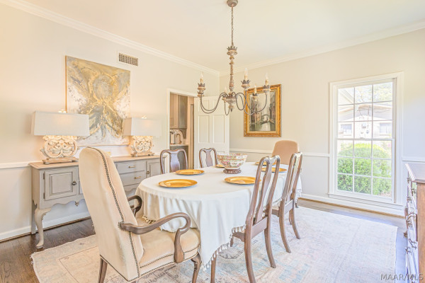 3216 Boxwood Drive