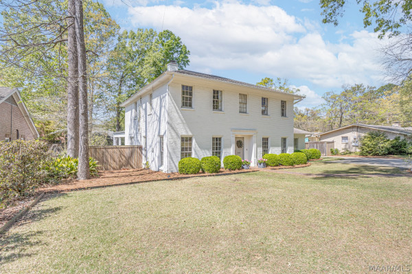 3216 Boxwood Drive