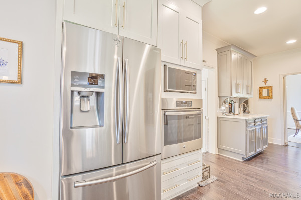 3216 Boxwood Drive