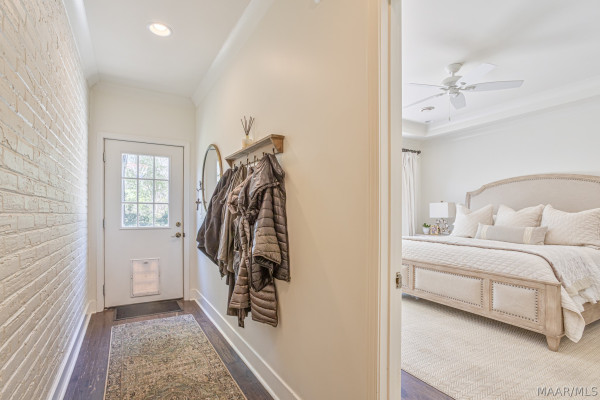 3216 Boxwood Drive