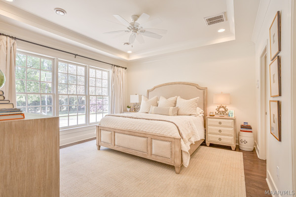 3216 Boxwood Drive
