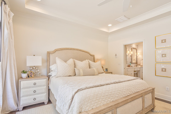3216 Boxwood Drive