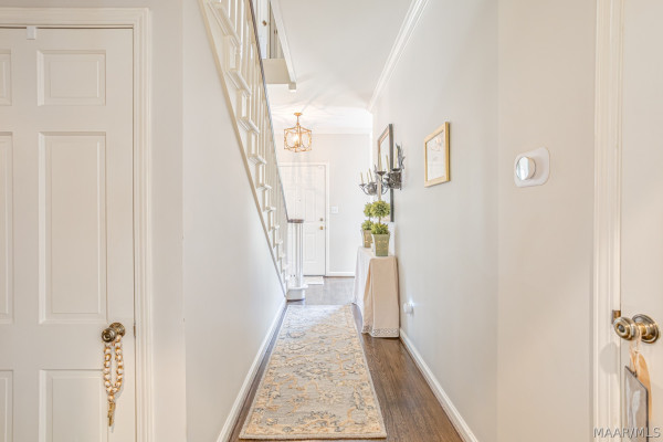 3216 Boxwood Drive