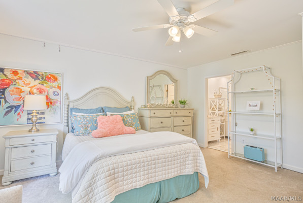 3216 Boxwood Drive