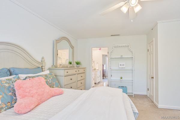 3216 Boxwood Drive