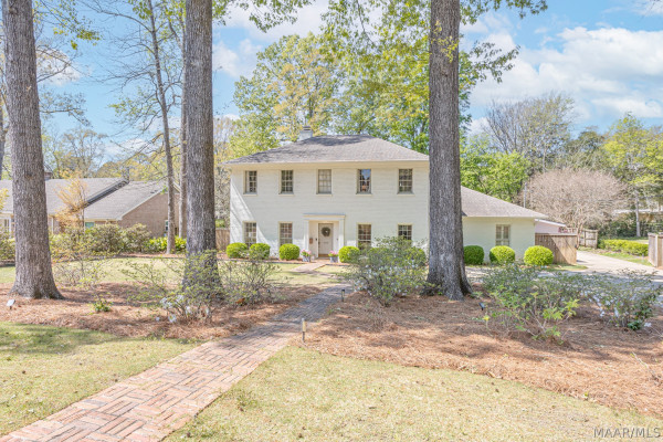 3216 Boxwood Drive
