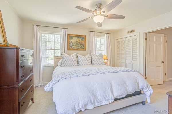 3216 Boxwood Drive