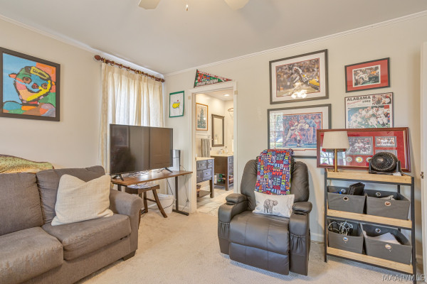 3216 Boxwood Drive
