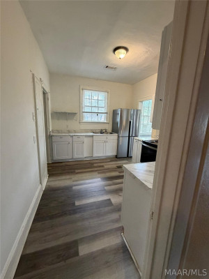 416 EARL Place