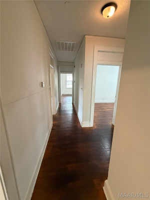 416 EARL Place