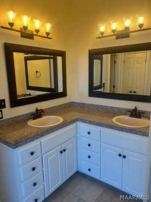 7201 Mid Pines Drive