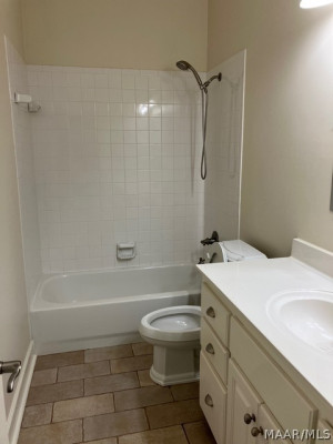 7201 Mid Pines Drive