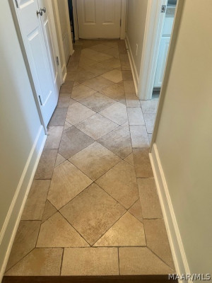 7201 Mid Pines Drive