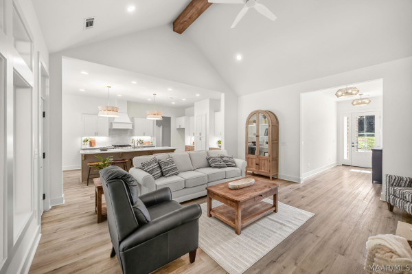 72 Della Drive