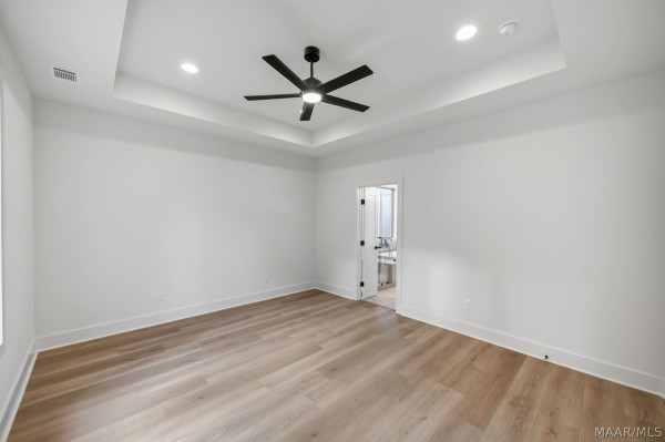 106 Della Drive