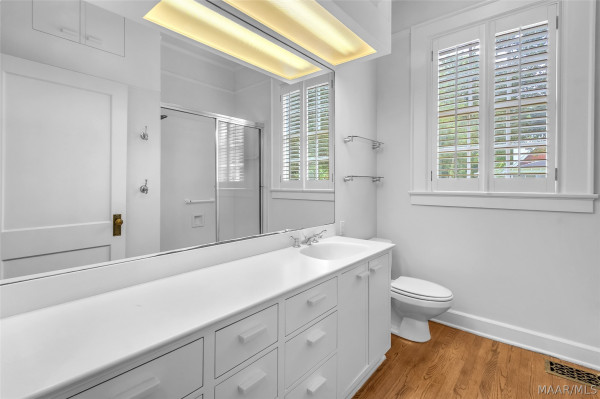 3237 Cloverdale Road