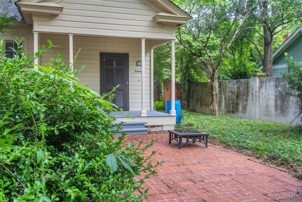 3237 Cloverdale Road