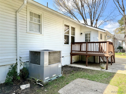 2219 St Charles Avenue