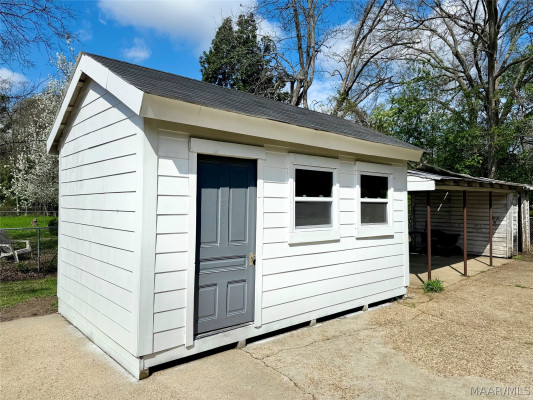 2219 St Charles Avenue