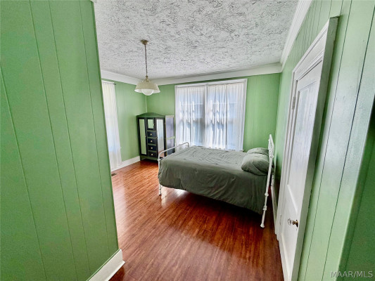 2219 St Charles Avenue