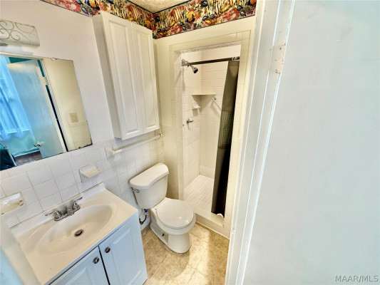 2219 St Charles Avenue