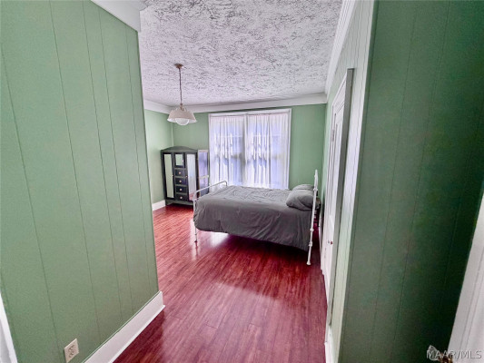 2219 St Charles Avenue