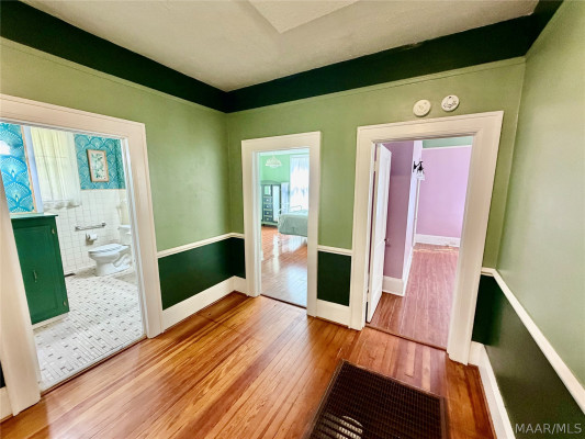 2219 St Charles Avenue