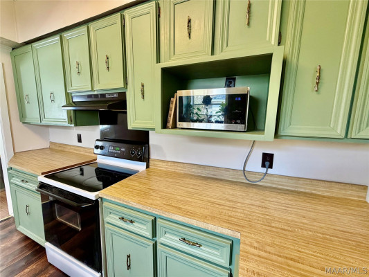 2219 St Charles Avenue