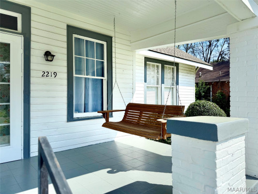2219 St Charles Avenue