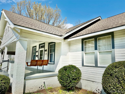 2219 St Charles Avenue