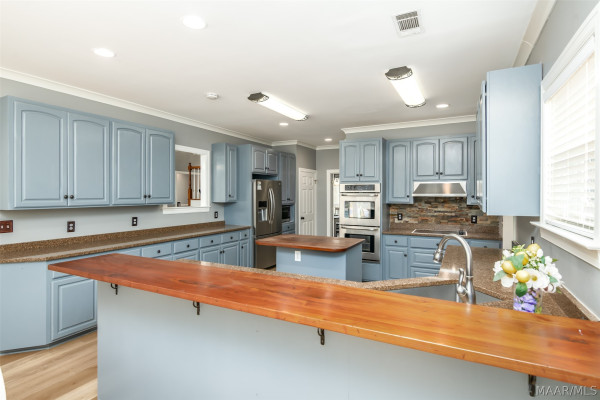200 Hickory Lane