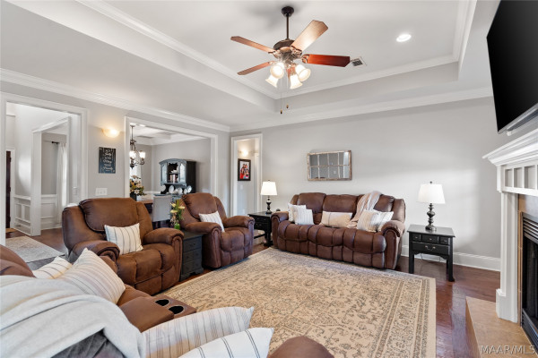 754 Glennbrooke Boulevard