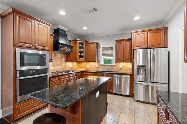 754 Glennbrooke Boulevard