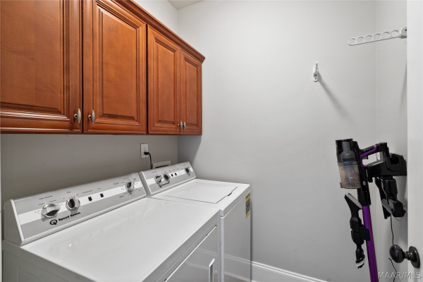 754 Glennbrooke Boulevard