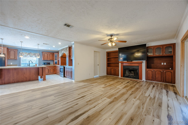 2578 County Road 66 .