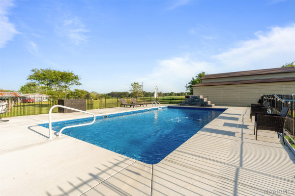 2578 County Road 66 .