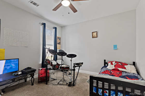 1600 Rosemary Park