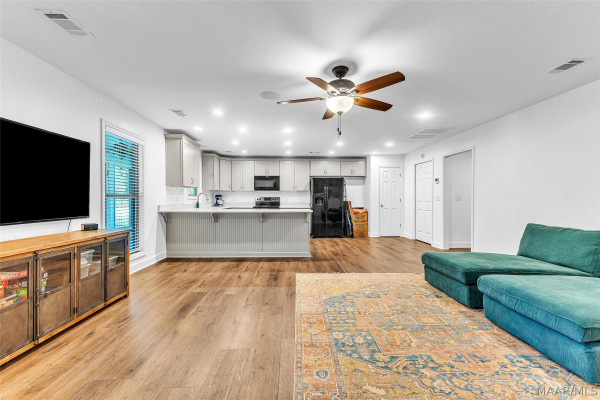 201 Greencrest Lane
